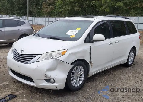 2015 Toyota Sienna Xle Premium 8 Passenger from USA, damaged, VIN 5TDYK3DC5FS570570
